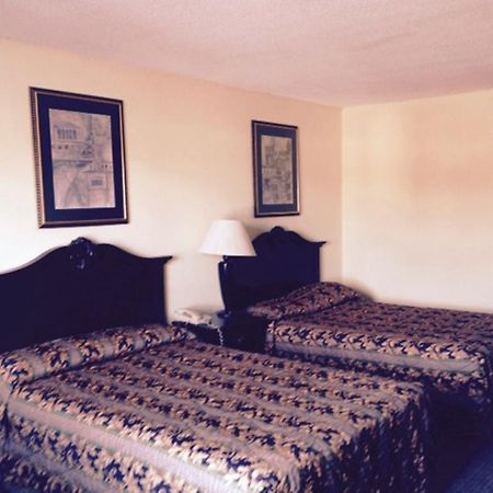 Wynnwood Plaza Hotel Newport News Ngoại thất bức ảnh