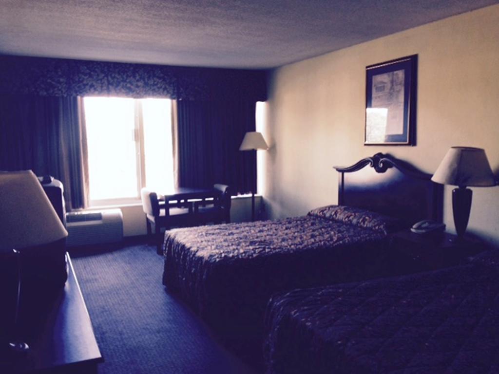 Wynnwood Plaza Hotel Newport News Ngoại thất bức ảnh